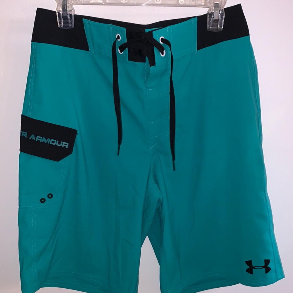 Under Armour Mens Boardshorts size 30